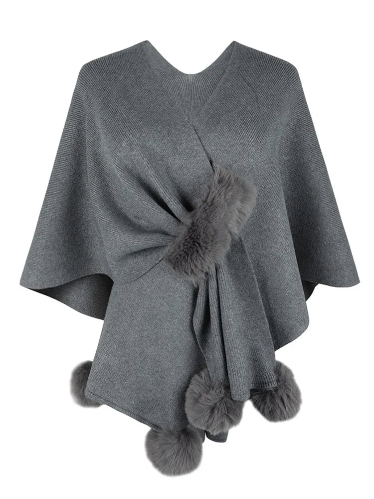 Poncho avec Pompon